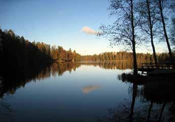 Kaupungissa on paljon vehreitä puistoja sekä ulkoilu-, harrastus- ja liikuntapaikkoja, kuten skeittipuisto, uimahalli, jäähalli ja