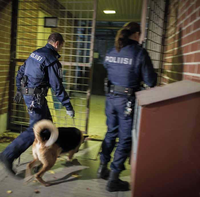 AITO MEDIA / ANTTI KOKKOLA Turvallisuus on yhteiskunnan ensimmäinen tehtävä Vahvalla osaamisella menestykseen Jokaiselle nuorelle on annettava mahdollisuus kouluttautua ja hankkia ammatti.