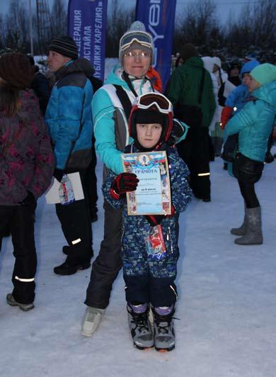 Urheilukeškukšen ruatajat paikan piällä šelitetäh mäjenlašun turvallisuušohjeita. Olga Melentjeva Muajilman lumipäivä ili Word snow day alotti oman istorijah ei niin ammuin.