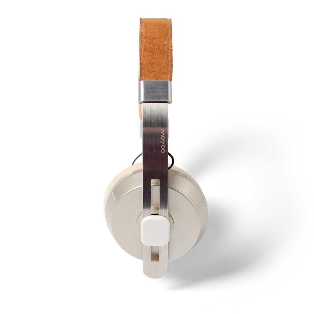 Koko: 14,1x6,9x1,4 cm Hinta alkaen 34,90 Premium-kuulokkeet Kevyet alumiinista valmistetut kuulokkeet, joissa nahkainen