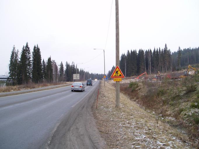 25(31) lanteissa. Lähellä vuorokausiohjearvoa (yli 60 µg/m 3 ) olevia pitoisuuksia esiintyisi pienillä alueilla Siilinjärven keskustassa ja valtatie 5 varrella (Rasila ym. 2007 ja 2008).