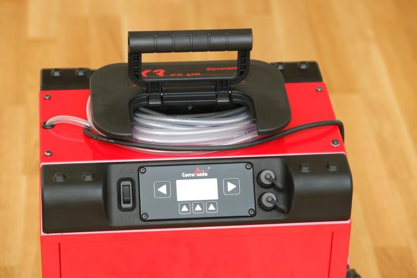 Säätimet Alla olevissa kuvissa on Corroventa K3 ES HP -kuivain ulkopuolisine osineen ja säätimineen.