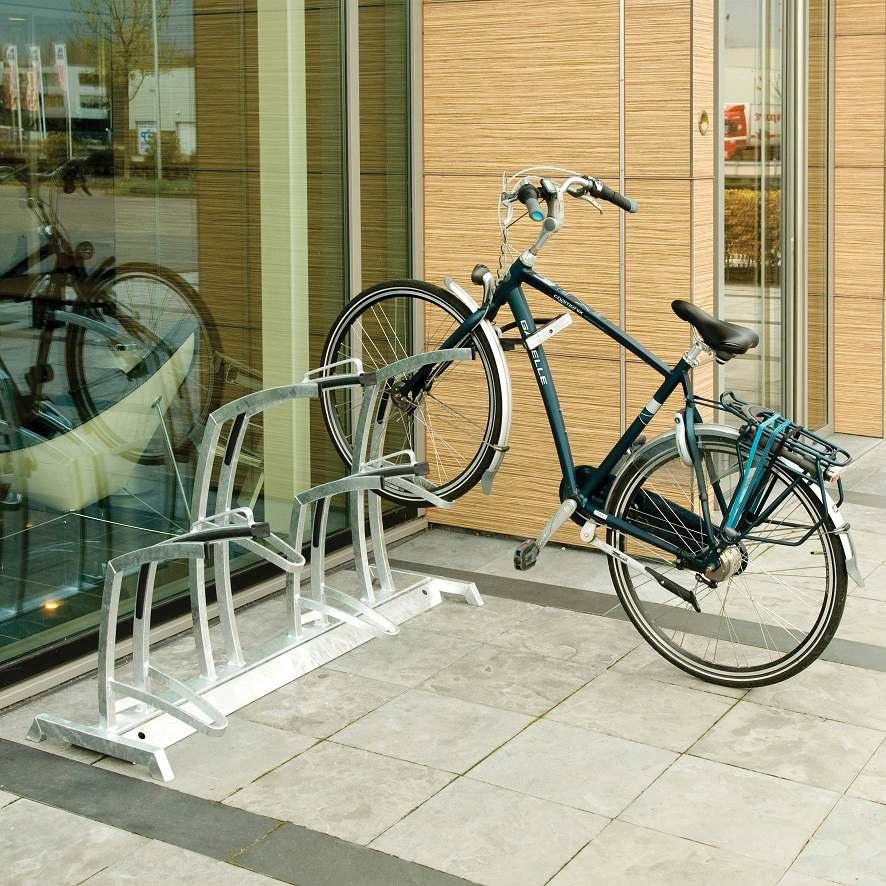- Telineet joko 375 tai 400:n pyöräväleille.