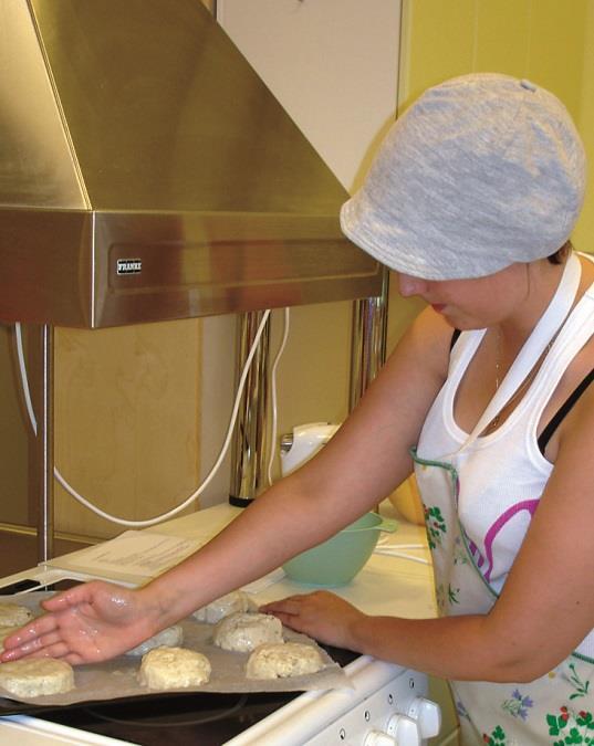 Ruoanvalmistus ja leivonta Erityisruokavaliot huomioidaan jo ruokalistasuunnittelussa Käytetään vakioituja ohjeita Työntekijät tietävät mistä