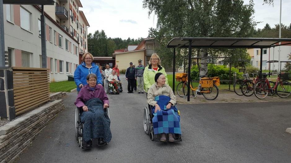 Toimintamme periaatteita ovat Kuntouttava työote Omatoimisuus