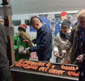 yht. 22 24.11. Messupalaveri kololla, osallistujat: 1 seikkailija, 3 aikuista, 5 EVP:tä. yht. 9 Parkanon nuorisoseuran jalanjäljissä partiolaiset ottivat hoitaakseen messupäivän kahviotoiminnan.
