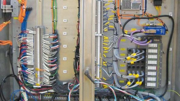 php Aina ei kuitenkaan ristikytkentää käytetä, vaan