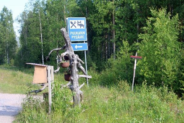 Rannassa on uusittu vetolautta, joka otetaan talveksi