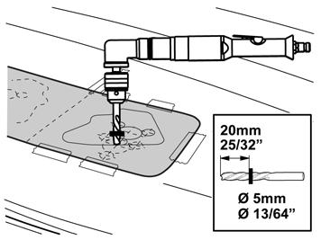 26 Merkitse reikien keskustat piirtopuikolla. Huom! Valitse oikea versio LHD tai RHD sekä ilman kaiutinritilää. Esiporaa reiät mallin mukaan Ø5 mm (13/64") terällä.