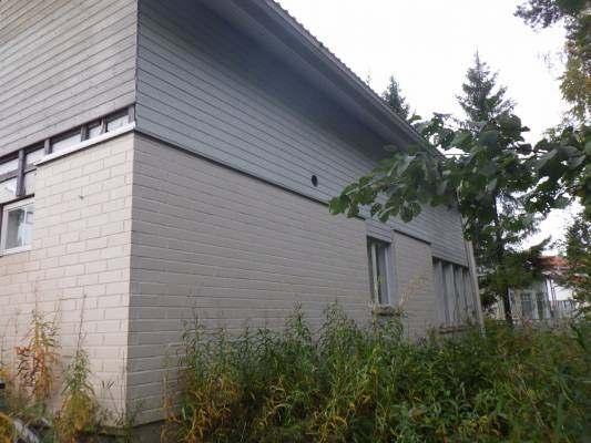 Suositellaan rakenteiden tarkastamista, vaurioituneiden rakenteiden poistamista