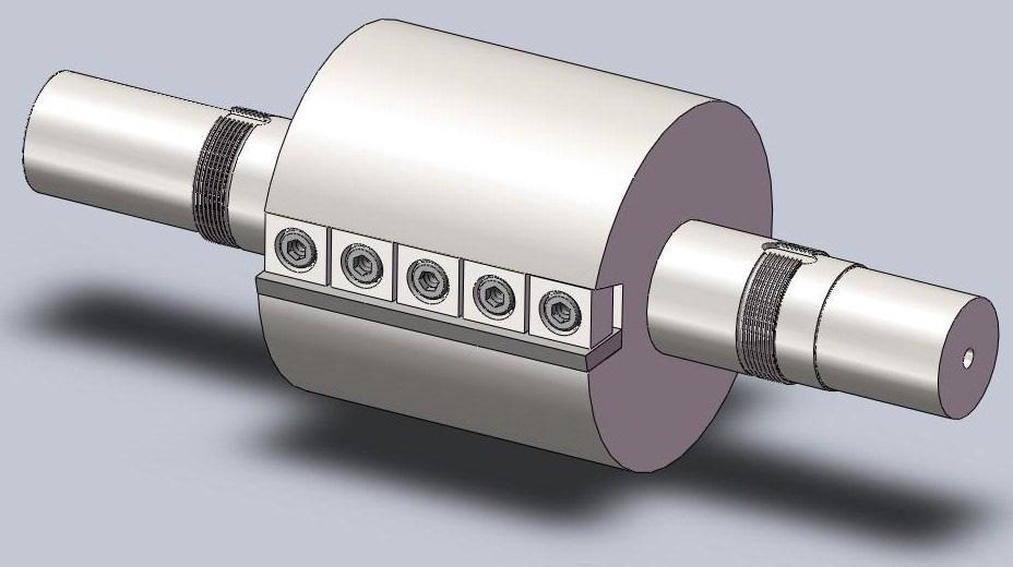 Koska akseliin tuleva kierre kiristysmutteria varten ei voi alkaa akselin päästä hammaspyörän asennusholkin takia, akselin halkaisija suurennetaan 50 mm:stä 55 mm:iin, mutta akselin päissä halkaisija