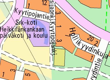 talvikunnossapitoa, kivituhkakenttä (7 700 m 2 ) laatuluokka ympäri vuoden 3, pallokenttänä kesällä, luistelukenttänä talvella. Novotan juoksusuora 100m, jonka päässä pituushyppylaatikko.