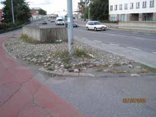 Laulurastaantien ja Jermupuiston välillä. Kuva 8.