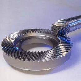 7 2 ATA GEARS OY Ata Gears Oy on Tampereella vuonna 1937 perustettu kaarevahampaisten kartiohammaspyörien valmistukseen erikoistunut konepajayritys.
