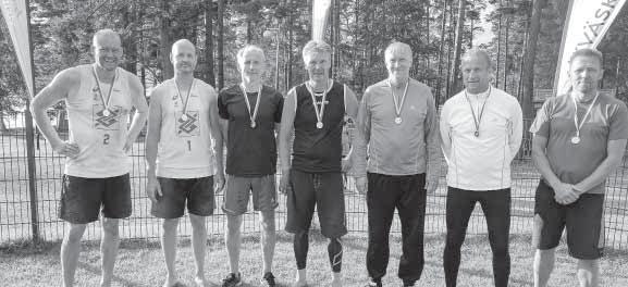 MASTERS SM-KISAT 2017 Naiset 35 1. Sari Tauriainen/Maria Tuominen 2. Katri Linnikko/Miia Lähteenmäki 3. Laura Saaranen/Taru Saastamoinen Miehet 35 1. Jyri Linnikko/Niko Salonoja 2.