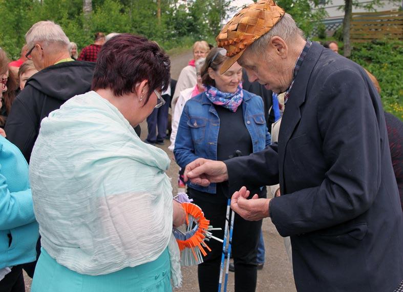 Arpoja ostettiin innokkaasti.