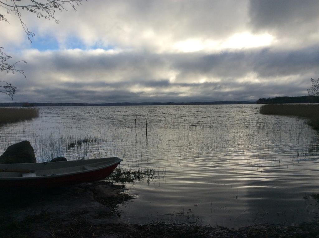 IMATRAN VESI Veden tehtävänkuvaus Imatran Vesi on vesihuoltolain mukainen Imatran kaupungin taseyksikkönä toimiva ja kaupunginvaltuuston vahvistaman toiminta-alueen vedenjakelusta sekä viemäröinnistä