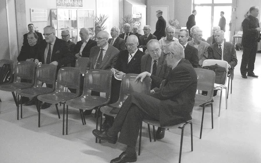 yhdistys Ilmatorjuntayhdistyksen vuosikokous It-museolla Ilmatorjuntaupseeriyhdistyksen vuosikokous järjestettiin Ilmatorjuntamuseon tiloissa Hyrylässä 23.3.2012.