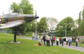 7 9 Royal Air Force UXBRIDGE Koko Britannian sodan ajan ilmapuolustuksen johtokeskus sijaitsee 80 metriä, 64 + 12 porrasta maan alla.