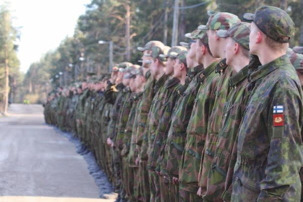 TEEMANA IT-LEIRI 60 VUOTTA Ilmatorjunnan aselajiharjoituksesta käytettiin nimeä Ilmatorjuntaleiri aina 2000-luvun ensimmäisen vuosikymmenen puoliväliin, jolloin nimi muutettiin