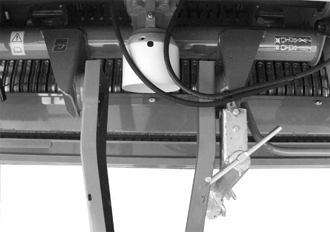 x = 700 mm, olkikäytössä korkeintaan 800 mm. x RPN00068 Aisan korkeuden säätö.