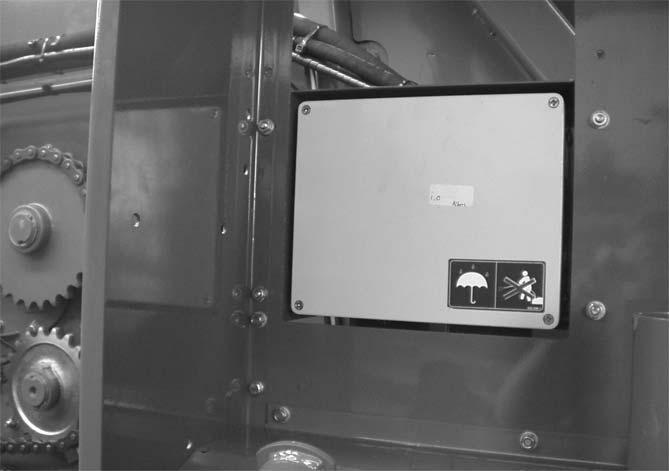 Komfort-hallintalaite 6 Komfort-hallintalaite 6. Yleiskuvaus Pyöröpaalaimen elektroniikkavarustukseen kuuluvat tietokone sekä hallintalaite ja ohjaus- ja toimintaelementit.