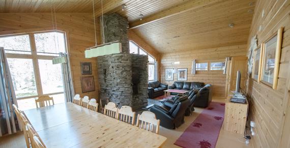 Isot mökit RÖLLYKKÄ 3. krs VILLA AURORA YLLÄS. krs. krs 0.