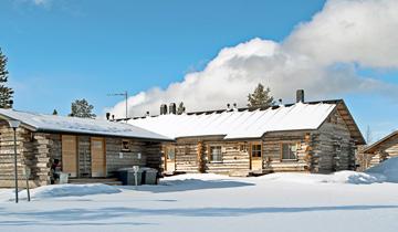 Kuertunturin kupeessa. HYVÄ VARUSTELUTASO ja lyhyt matka laduille ja skibussille.