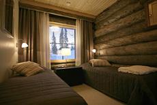 Cabin cosy, comfortable and well-equipped with superb sauna.
