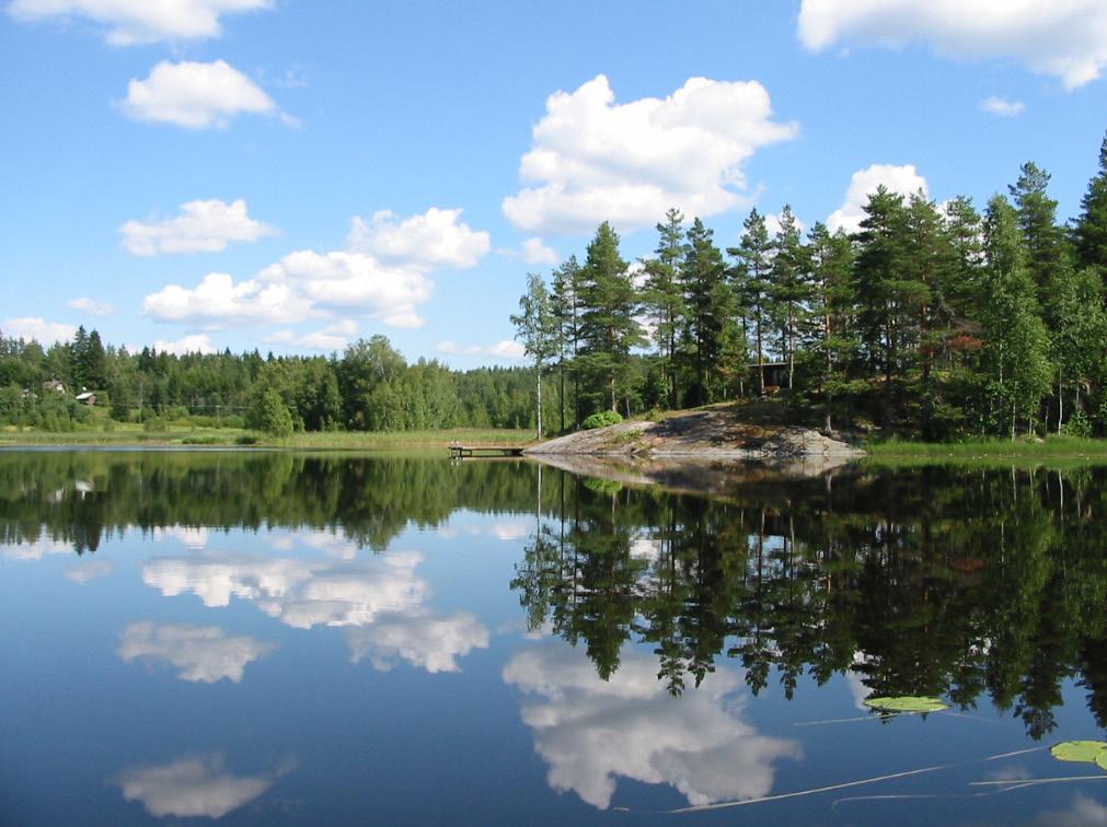 2.5 Järvien vedenlaadun peruskartoitus (hanke C4020) Hankkeen tavoitteet ja toteutus Hankkeen tarkoituksena on kartoittaa veden laatua säännöllisen seurannan ulkopuolella olevilla järvillä, joilta ei