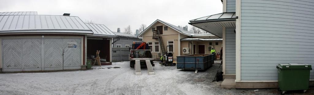 7 Kuva 2. Tutkimuskohteena oleva Wähä-Saukon talon piha, kuvattu koillisesta.