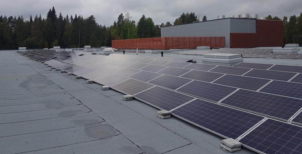 Kauppakeskus Palokka, Jyväskylä 285 kwp (Varma) Älykäs voimala tuottaa 12% kiinteistön vuosikulutuksesta ja aurinkoisina kesäpäivinä lähes 80% kiinteistön käyttämästä sähköstä.