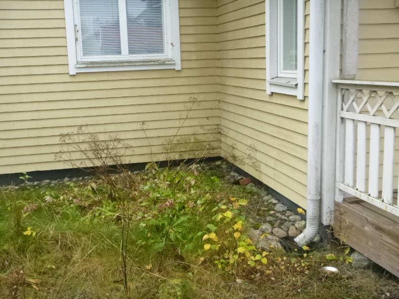 11 Rossipohjan tuulettumista voi osin vielä tehostaa muutamien tuuletusaukkojen avulla.