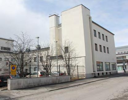 Kajaani Osakeyhtiön omistamaa Ämmänkosken voimalaitosta laajennettiin vuonna 1941 ja samalla sen jugend-tyylinen arkkitehtuuri muutettiin funktionalistiseksi.