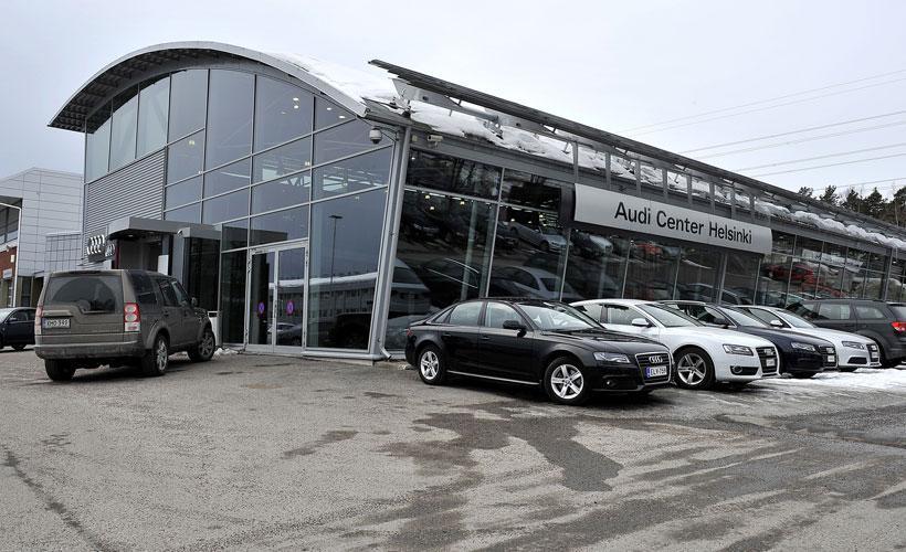 2 2 Audi Center Helsinki Audi Center Helsinki (kuva 1) on valmistajan valtuuttama Audi- henkilöautojen myyntija huoltotoimintaa harjoittava yritys.
