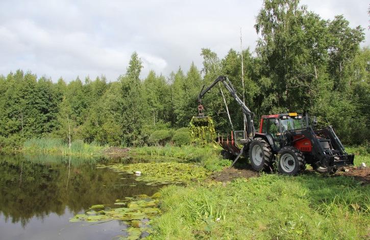 !7.9.2013 kasvien niitto jatkui toistamiseen tavoitteena poistaa talveksi mahdollisimman paljon kasvustoa pois parantaen järven talvista happitilannetta. Massaa kertyi noin 9 tonnia.