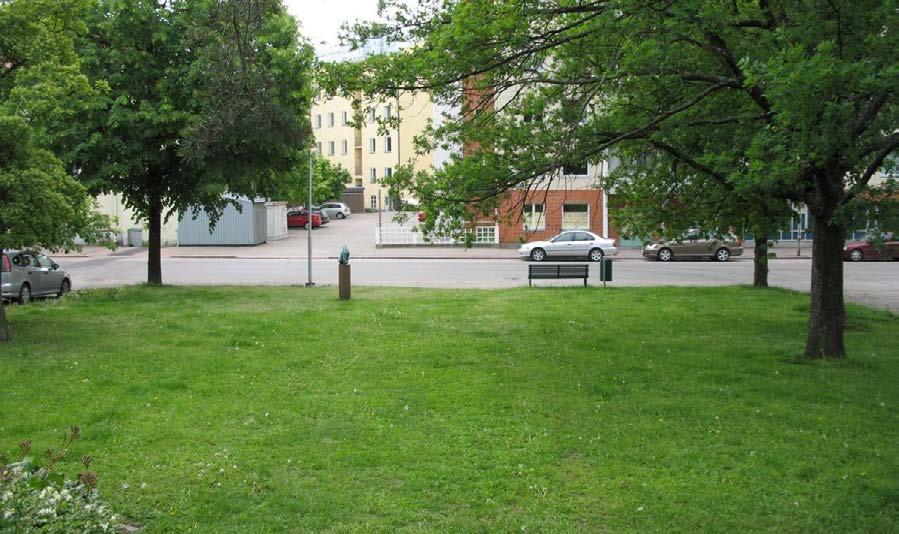 laoksen kirkko ja hautausmaa. Koska Ruotsinsalmen aikaiset kerrostumat ovat lähellä maan pintaa, tulee puistojen muokkaus- ja parannustöistä neuvotella Museoviraston kanssa.