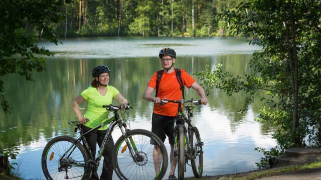 jos haet pyörän klo 12, palautus seuraavana päivänä klo 12 mennessä) Vierumäen omalla sporttipassilla hyödynnät Vierumäen monipuoliset liikuntamahdollisuudet kätevästi.