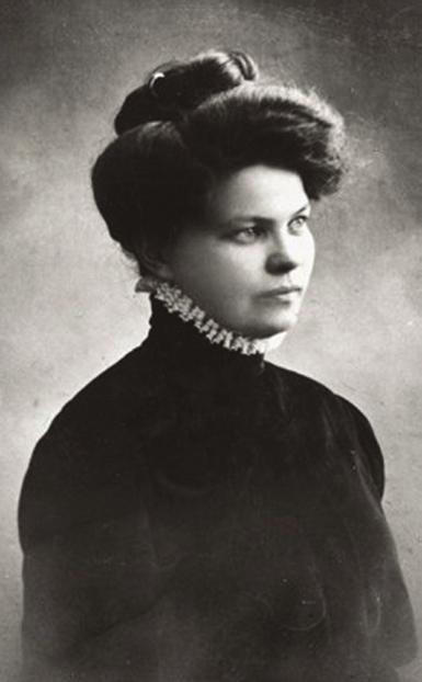 maria jotuni (1880 1943) Kuopiolaissyntyisen Maria Jotunin teoksista suosituimpia ovat olleet novellit ja näytelmät, joissa hän kuvasi sekä maalaisväestöä että kaupunkilaissivistyneistöä.