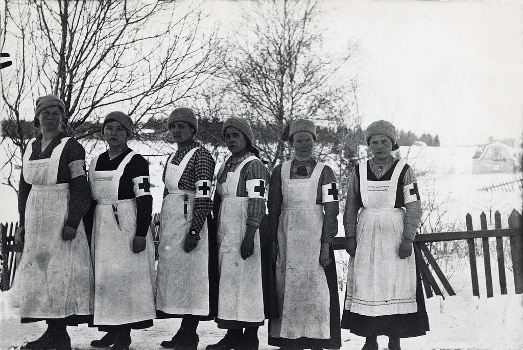 korostettiin, että yhdistys oli silti itsenäinen, ja sen tärkeä tehtävä oli myös kotimaan apu.