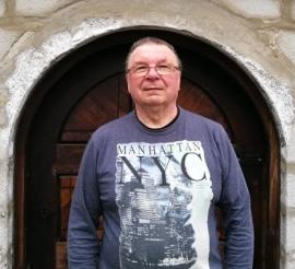 Miesomaishoitajat virkistyivät Heinolassa hyvinvointipäivillä Teksti: Outi Huovinen, Viestintä Kuva: Sami Mustonen, Länsi-Suomen piiri Teuvo Savolainen osallistui toukokuussa järjestetylle Punaisen