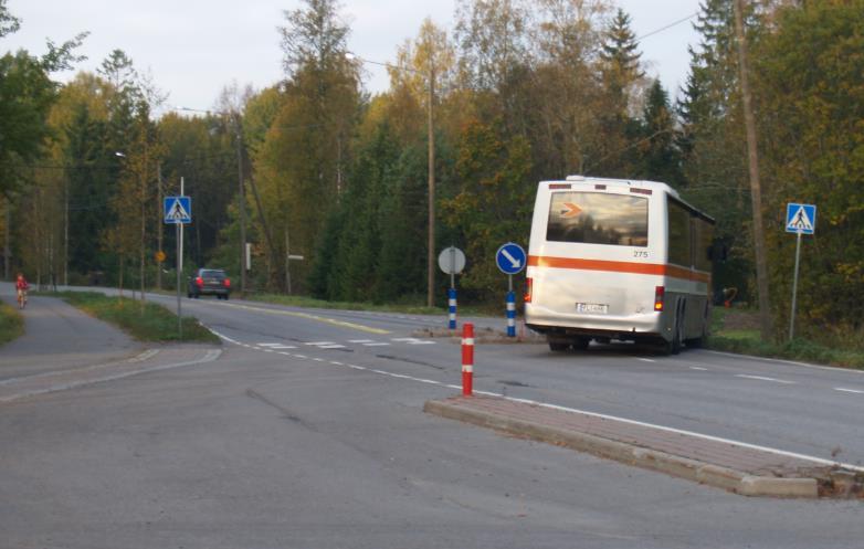 4. KOULUYMPÄRISTÖSSÄ TEHDÄÄN LIIKAA POIKKEUKSIA Ruokakuljetus saa ajaa kesken