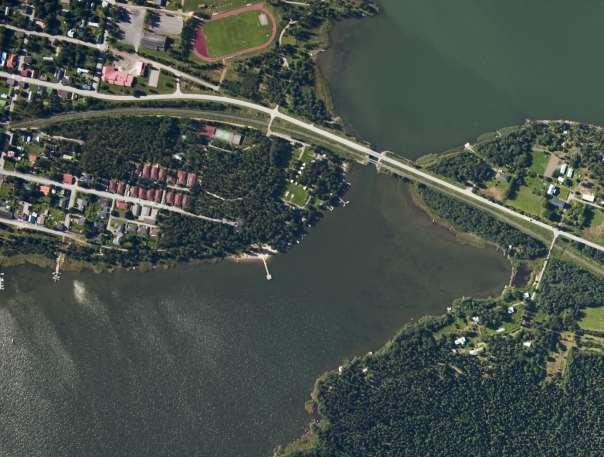 Kuva 6. Ilmakuva Marianrannan uimarannasta lähiympäristöineen (kevät 2009). 6.1 Jätevesiverkostot Kiinteistöt Kaskisissa on liitetty kunnan jätevesiverkostoon.