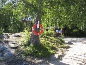 rannikkovesillä. Vesi on merivettä (murtovesi). 3.2 Rantatyyppi Hiekkaranta.