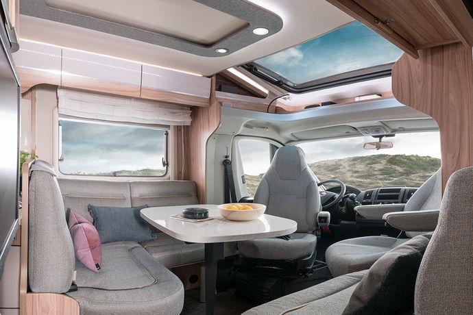HYMER Tramp CL Oleskelutila Täällä asumisesta tulee elämys.