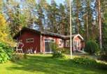 Kaikki tilaratkaisut toimivia, edullista asumista Lamminniemen omakotitaloalueella. Oma 832 m² tontti, missä koira-aitaus valmiina. Keskuspölynimuri, kuituliittymä. H.139.