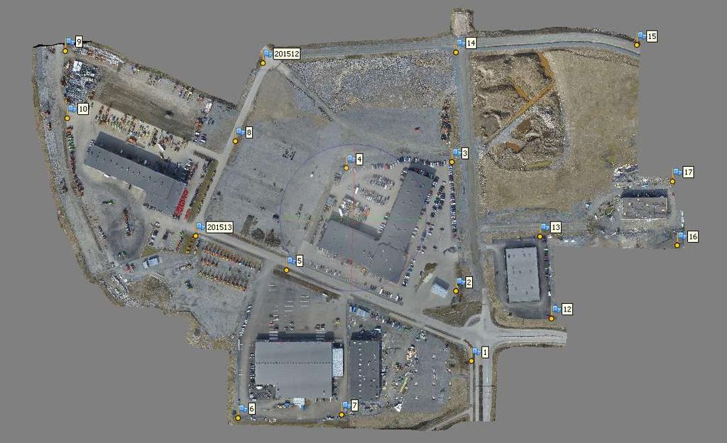 21 Kuvio 5. Ortomosaiikki ja käytetyt signaalipisteet 5.2.2 Tarkkuuden vertailu JHS 185 -ohjeen mukaisesti maastokohteiden ja kuvioiden mittaus on suoritettava tarkkuusvaatimukset täyttävällä menetelmällä.