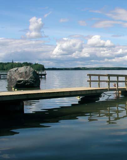 Laiturit voidaan toteuttaa usealla eri ponttonivaihtoehdolla. Matala-Susanna -laitureilla saadaan erittäin toimivia ratkaisuja uimakäyttöön.
