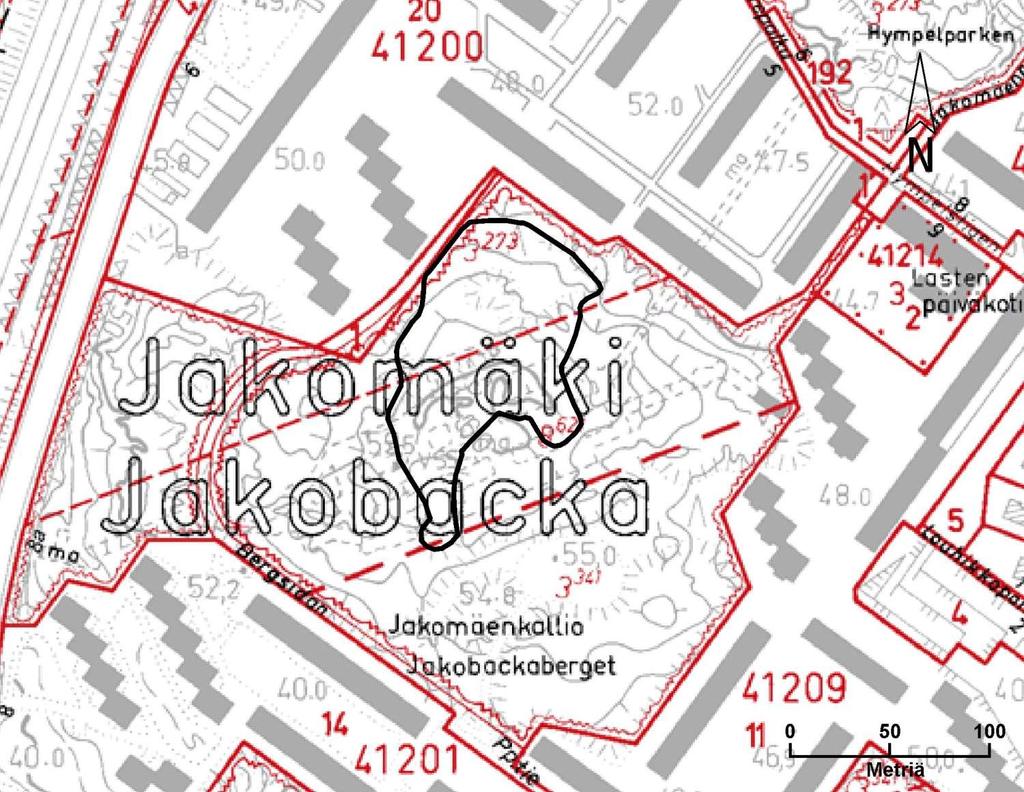 26 Kortti 5) Rauhoitettava alue: Jakomäen muinaisrantakivikko Pinta-ala: 0,96 ha Kylä Tila ja Rn:o Omistaja Tapanila 429 Rasmus 8:621 Helsingin kaupunki Kaavat ja suunnitelmat: - Yleiskaava 2002: