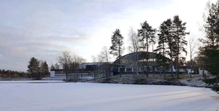 alussa. Uimahalli on peruskorjattu vuosina 2003-2004. Peruskorjauksella ei ollut vaikutusta rakennuksen julkisivuun. Rakennus on kerrosalaltaan n. 9300 k-m² (Facta-kuntarekisteri).